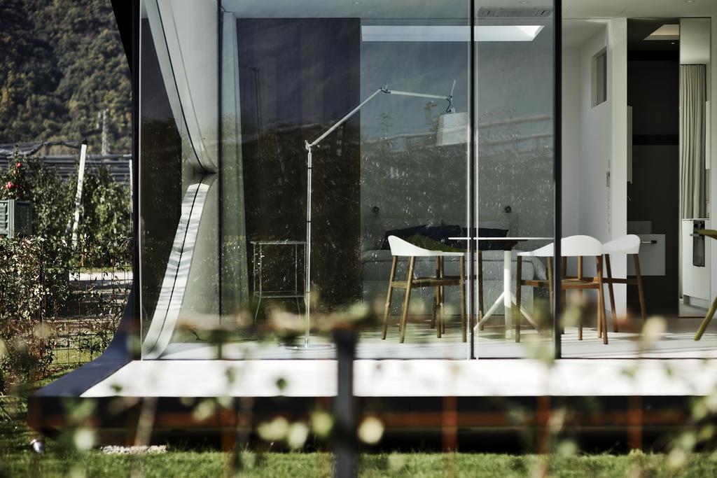 Mirror Houses Bolzano Szoba fotó